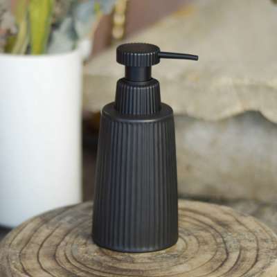 Диспенсер для жидкого мыла "Singapore"